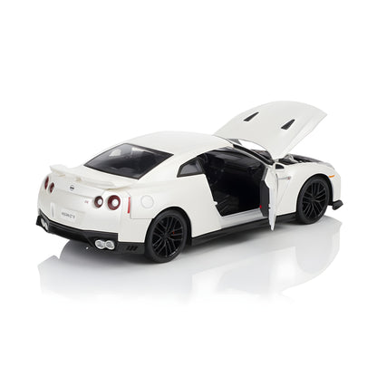 Nissan - GTR