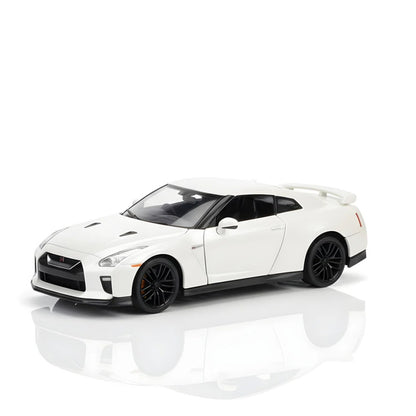 Nissan - GTR